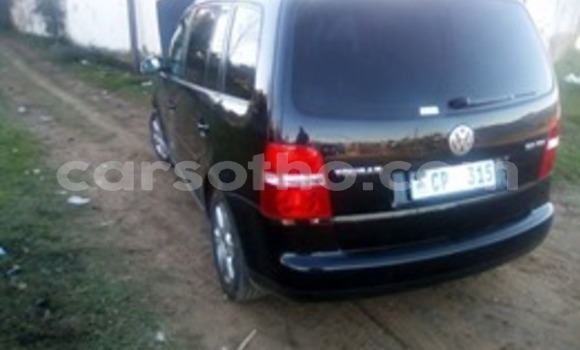 Acheter Occasion Voiture Volkswagen Touran Noir à Maseru, Maseru Acheter Occasion Voiture Volkswagen Touran Noir à Maseru, Maseru