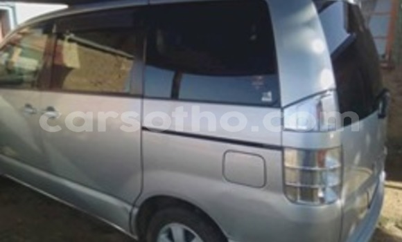 Acheter Occasion Voiture Toyota Voxy Gris à Maseru, Maseru Acheter Occasion Voiture Toyota Voxy Gris à Maseru, Maseru