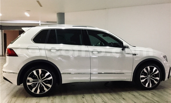 Buy Used Volkswagen Tiguan White Car in Maseru in Maseru Buy Used Volkswagen Tiguan White Car in Maseru in Maseru