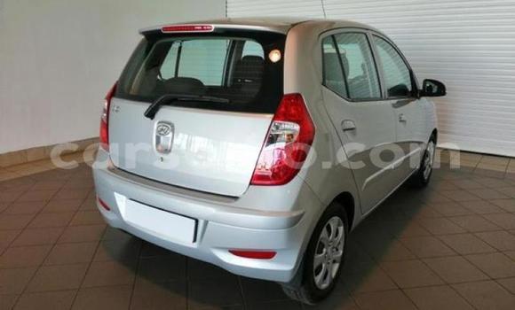 Buy Used Hyundai i10 Silver Car in Hlotse in Leribe Buy Used Hyundai i10 Silver Car in Hlotse in Leribe