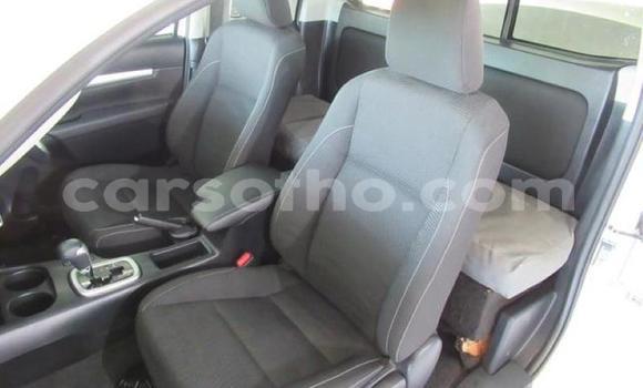 اشتري مستعمل Toyota Hilux White سيارة في Maseru في Maseru اشتري مستعمل Toyota Hilux White سيارة في Maseru في Maseru