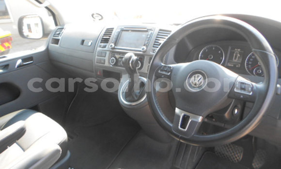 Sayi Na hannu Volkswagen Caravelle Silver Mota in Maseru a Maseru Sayi Na hannu Volkswagen Caravelle Silver Mota in Maseru a Maseru