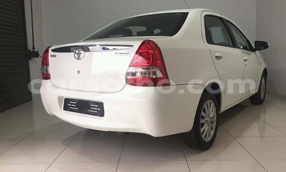 Acheter Occasion Voiture Toyota Etios Blanc à Maseru, Maseru Acheter Occasion Voiture Toyota Etios Blanc à Maseru, Maseru