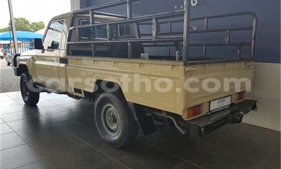 Buy Used Toyota Land Cruiser Brown Car in Maseru in Maseru Buy Used Toyota Land Cruiser Brown Car in Maseru in Maseru
