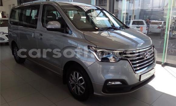 Buy Used Hyundai H1 Silver Car in Maseru in Maseru Buy Used Hyundai H1 Silver Car in Maseru in Maseru