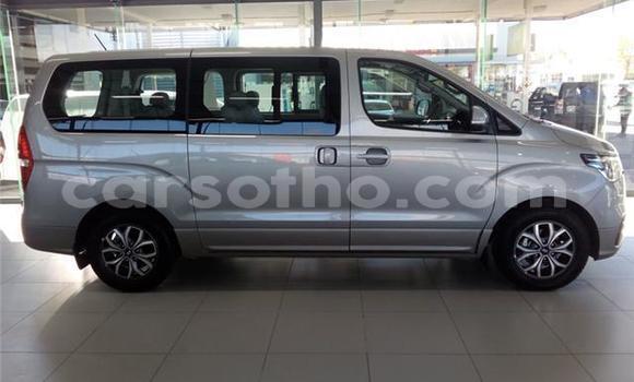 Buy Used Hyundai H1 Silver Car in Maseru in Maseru Buy Used Hyundai H1 Silver Car in Maseru in Maseru