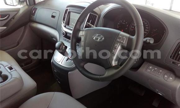 Buy Used Hyundai H1 Silver Car in Maseru in Maseru Buy Used Hyundai H1 Silver Car in Maseru in Maseru