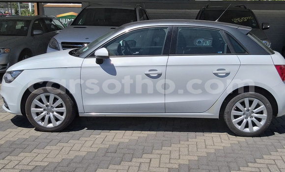 Sayi Na hannu Audi A1 White Mota in Maseru a Maseru Sayi Na hannu Audi A1 White Mota in Maseru a Maseru