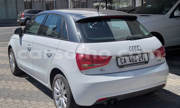 Sayi Na hannu Audi A1 White Mota in Maseru a Maseru Sayi Na hannu Audi A1 White Mota in Maseru a Maseru