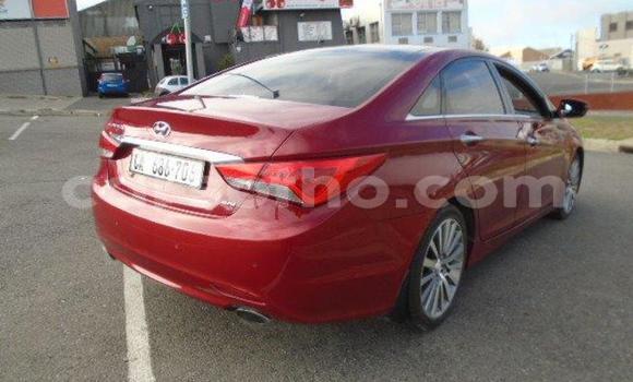 Sayi Na hannu Hyundai Sonata Red Mota in Maseru a Maseru Sayi Na hannu Hyundai Sonata Red Mota in Maseru a Maseru