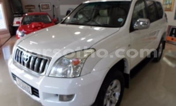 Buy Used Toyota Land Cruiser Prado White Car in Quthing in Butha-Buthe Buy Used Toyota Land Cruiser Prado White Car in Quthing in Butha-Buthe