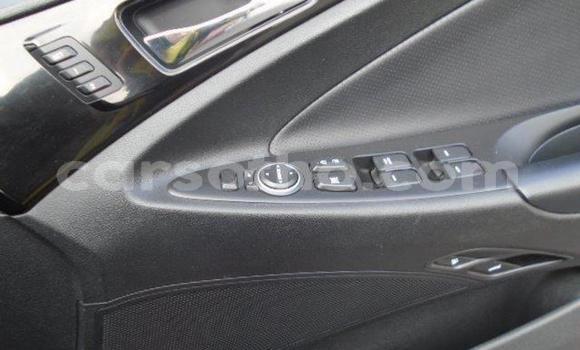 Sayi Na hannu Hyundai Sonata Red Mota in Maseru a Maseru Sayi Na hannu Hyundai Sonata Red Mota in Maseru a Maseru