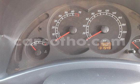Sayi Na hannu Chevrolet Corsa Silver Mota in Maseru a Maseru Sayi Na hannu Chevrolet Corsa Silver Mota in Maseru a Maseru