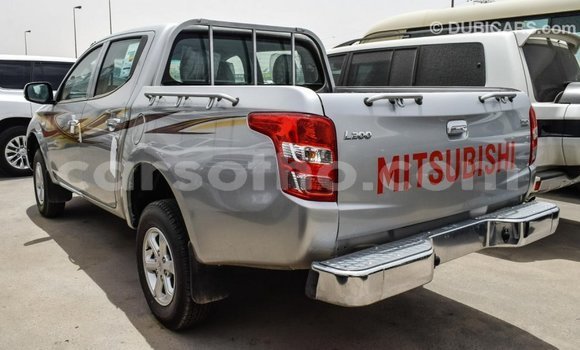 Sayi Imported Mitsubishi L200 Other Mota in Import - Dubai a Maseru Sayi Imported Mitsubishi L200 Other Mota in Import - Dubai a Maseru