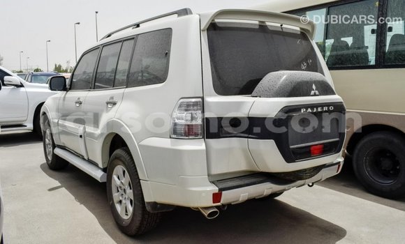Sayi Imported Mitsubishi Pajero White Mota in Import - Dubai a Maseru Sayi Imported Mitsubishi Pajero White Mota in Import - Dubai a Maseru