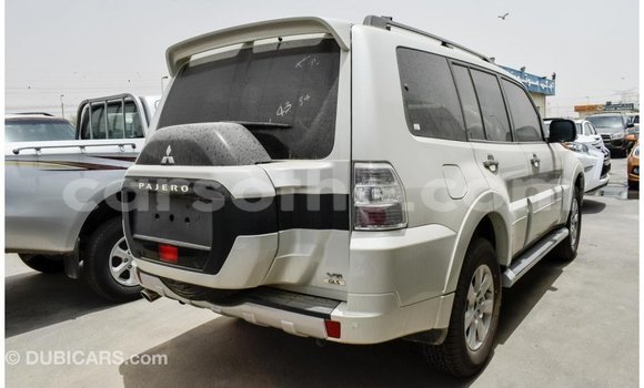 Sayi Imported Mitsubishi Pajero White Mota in Import - Dubai a Maseru Sayi Imported Mitsubishi Pajero White Mota in Import - Dubai a Maseru