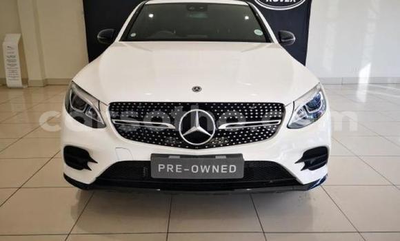 Sayi Na hannu Mercedes-Benz GLC White Mota in Butha–Buthe a Thaba-Tseka Sayi Na hannu Mercedes-Benz GLC White Mota in Butha–Buthe a Thaba-Tseka