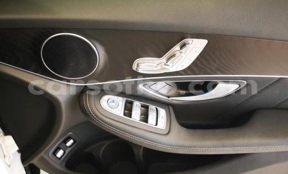 Sayi Na hannu Mercedes-Benz GLC White Mota in Butha–Buthe a Thaba-Tseka Sayi Na hannu Mercedes-Benz GLC White Mota in Butha–Buthe a Thaba-Tseka