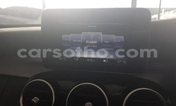 Sayi Na hannu Mercedes-Benz C–Class White Mota in Maseru a Maseru Sayi Na hannu Mercedes-Benz C–Class White Mota in Maseru a Maseru