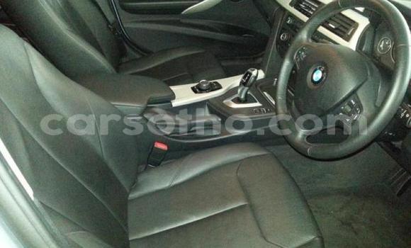 Sayi Na hannu BMW 3–Series Silver Mota in Maseru a Maseru Sayi Na hannu BMW 3–Series Silver Mota in Maseru a Maseru