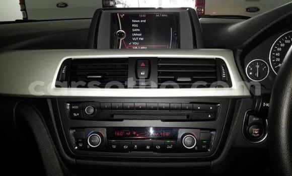 Sayi Na hannu BMW 3–Series Silver Mota in Maseru a Maseru Sayi Na hannu BMW 3–Series Silver Mota in Maseru a Maseru