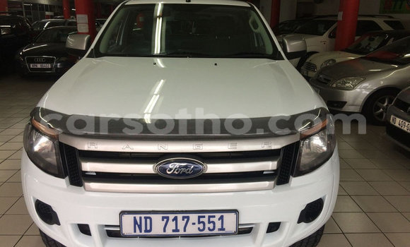 Sayi Na hannu Ford Ranger White Mota in Maseru a Maseru Sayi Na hannu Ford Ranger White Mota in Maseru a Maseru
