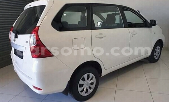 Sayi Na hannu Toyota Avanza White Mota in Butha Buthe a Butha-Buthe Sayi Na hannu Toyota Avanza White Mota in Butha Buthe a Butha-Buthe