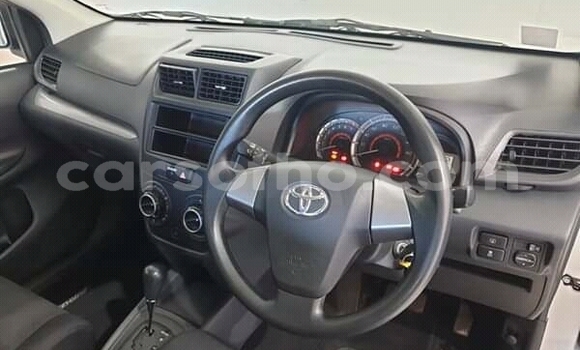Sayi Na hannu Toyota Avanza White Mota in Butha Buthe a Butha-Buthe Sayi Na hannu Toyota Avanza White Mota in Butha Buthe a Butha-Buthe