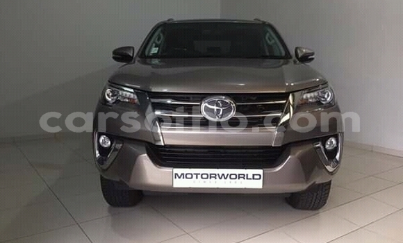 اشتري مستعمل Toyota Fortuner Other سيارة في Butha Buthe في Butha-Buthe اشتري مستعمل Toyota Fortuner Other سيارة في Butha Buthe في Butha-Buthe