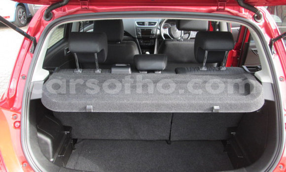 Sayi Na hannu Suzuki Swift Red Mota in Maseru a Maseru Sayi Na hannu Suzuki Swift Red Mota in Maseru a Maseru