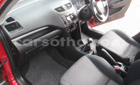 Sayi Na hannu Suzuki Swift Red Mota in Maseru a Maseru Sayi Na hannu Suzuki Swift Red Mota in Maseru a Maseru