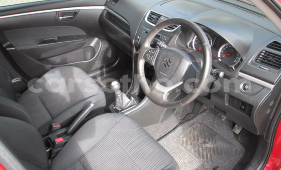 Sayi Na hannu Suzuki Swift Red Mota in Maseru a Maseru Sayi Na hannu Suzuki Swift Red Mota in Maseru a Maseru