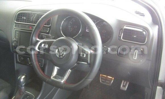 Acheter Occasion Voiture Volkswagen Polo Gris à Butha–Buthe, Thaba-Tseka Acheter Occasion Voiture Volkswagen Polo Gris à Butha–Buthe, Thaba-Tseka