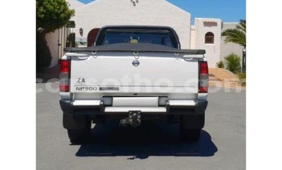 Acheter Occasion Voiture Nissan NP 300 Blanc à Maputsoe, Leribe Acheter Occasion Voiture Nissan NP 300 Blanc à Maputsoe, Leribe