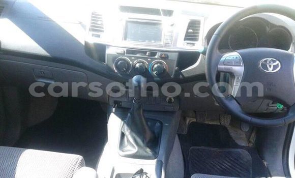 Acheter Occasion Voiture Toyota Hilux Blanc à Maseru, Maseru Acheter Occasion Voiture Toyota Hilux Blanc à Maseru, Maseru