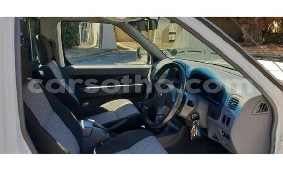 Acheter Occasion Voiture Nissan NP 300 Blanc à Maputsoe, Leribe Acheter Occasion Voiture Nissan NP 300 Blanc à Maputsoe, Leribe