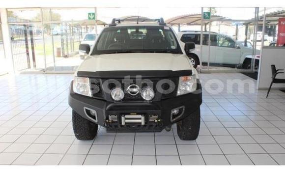 Acheter Occasion Voiture Nissan Navara Blanc à Butha–Buthe, Thaba-Tseka Acheter Occasion Voiture Nissan Navara Blanc à Butha–Buthe, Thaba-Tseka