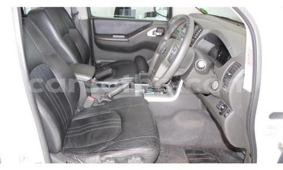 Acheter Occasion Voiture Nissan Navara Blanc à Butha–Buthe, Thaba-Tseka Acheter Occasion Voiture Nissan Navara Blanc à Butha–Buthe, Thaba-Tseka