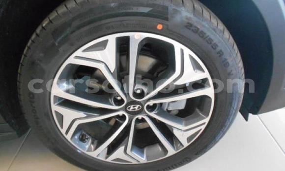Sayi Na hannu Hyundai Santa Fe Beige Mota in Maseru a Maseru Sayi Na hannu Hyundai Santa Fe Beige Mota in Maseru a Maseru
