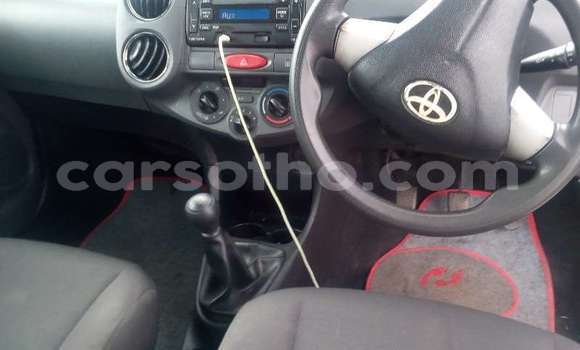Acheter Occasion Voiture Toyota Etios Blanc à Maputsoe, Leribe Acheter Occasion Voiture Toyota Etios Blanc à Maputsoe, Leribe