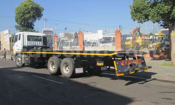 اشتري مستعمل Mitsubishi L400 White شاحنة في Maseru في Maseru اشتري مستعمل Mitsubishi L400 White شاحنة في Maseru في Maseru