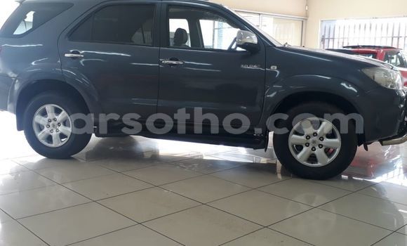 اشتري مستعمل Toyota Fortuner Silver سيارة في Maseru في Maseru اشتري مستعمل Toyota Fortuner Silver سيارة في Maseru في Maseru
