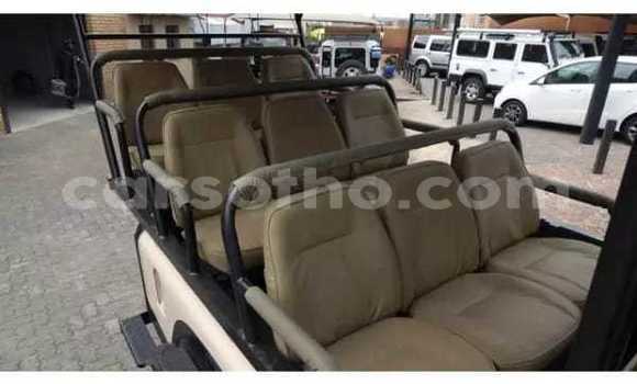 Acheter Occasion Voiture Land Rover Defender Autre à Maputsoe, Leribe Acheter Occasion Voiture Land Rover Defender Autre à Maputsoe, Leribe