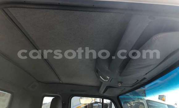 اشتري مستعمل Nissan UD White شاحنة في Maseru في Maseru اشتري مستعمل Nissan UD White شاحنة في Maseru في Maseru