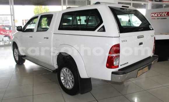 Buy Used Toyota Hilux White Car in Maseru in Maseru Buy Used Toyota Hilux White Car in Maseru in Maseru