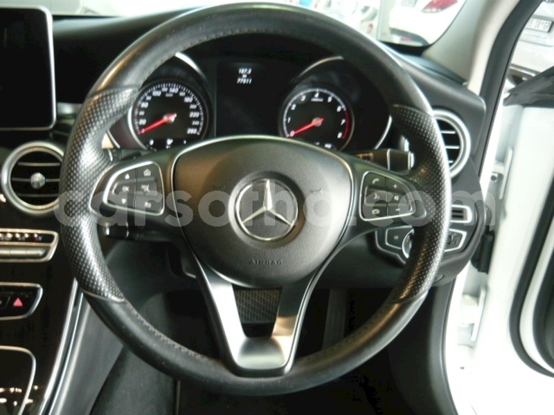 Big with watermark 4640434 8