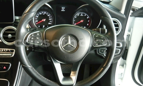 Acheter Occasion Voiture Mercedes-Benz C–Class Blanc à Import - Dubai, Maseru Acheter Occasion Voiture Mercedes-Benz C–Class Blanc à Import - Dubai, Maseru