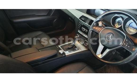 Acheter Occasion Voiture Mercedes-Benz C–Class Blanc à Import - Dubai, Maseru Acheter Occasion Voiture Mercedes-Benz C–Class Blanc à Import - Dubai, Maseru