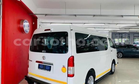 Acheter Occasion Voiture Toyota Opa Blanc à Import - Dubai, Maseru Acheter Occasion Voiture Toyota Opa Blanc à Import - Dubai, Maseru