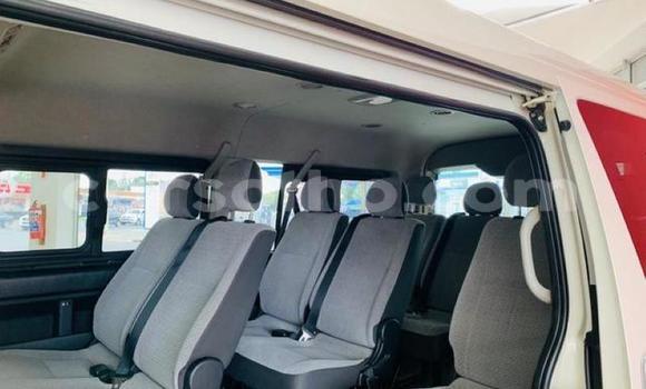 Acheter Occasion Voiture Toyota Opa Blanc à Import - Dubai, Maseru Acheter Occasion Voiture Toyota Opa Blanc à Import - Dubai, Maseru